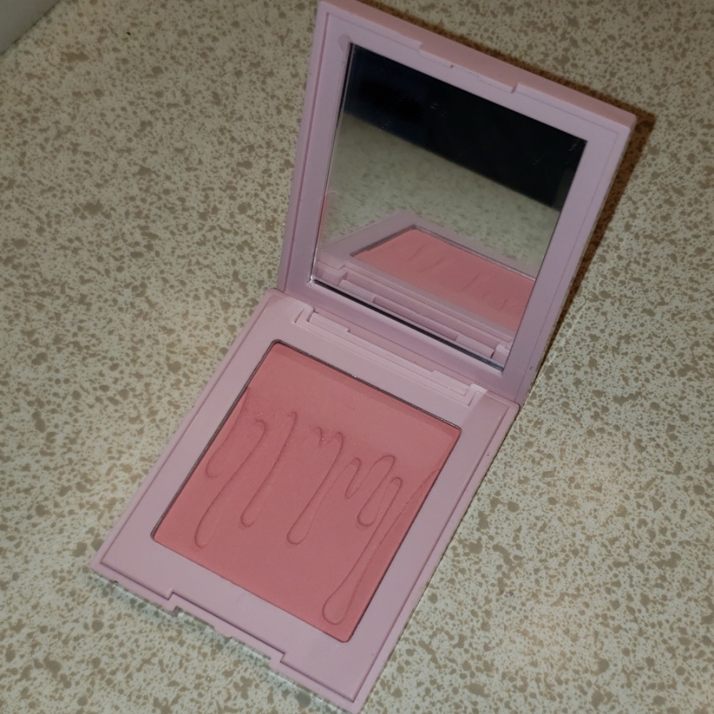 Kylie Cosmetics Blush